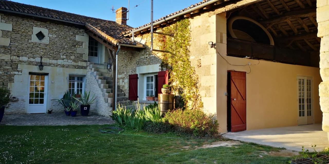 La Ferme Du Grand Bois Apartment Mouterre-Silly ภายนอก รูปภาพ